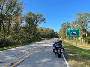 Crossing into TEXAS for the first time ever on 2 wheels! Burkeville, Texas 11-6-22